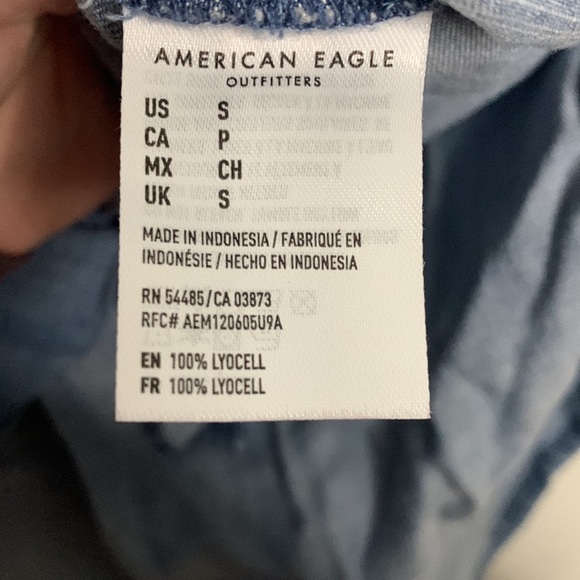 American Eagle Chambray Shirt Womens Small Button Down Short Sleeve Lyocell - Picture 6 of 7